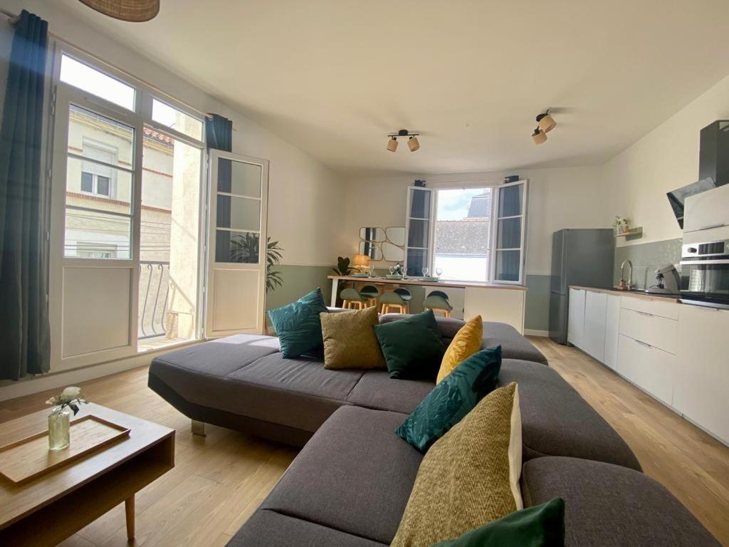 Elegance & Confort Au Coeur De Cholet ! Extérieur photo