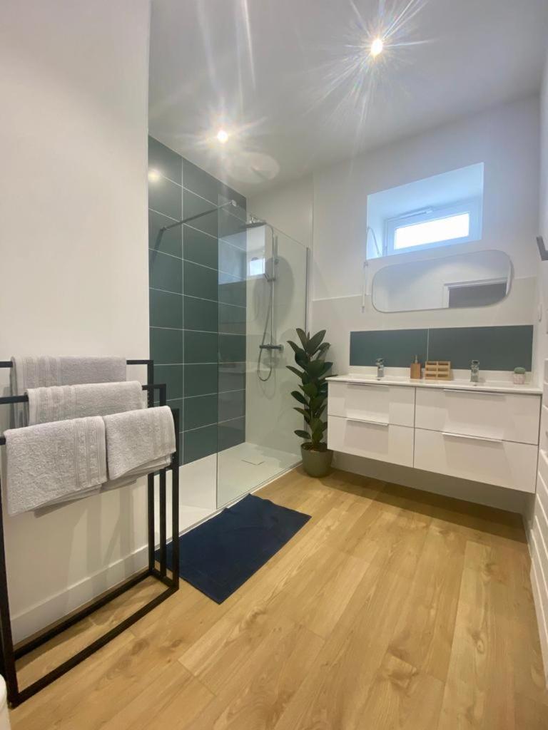 Elegance & Confort Au Coeur De Cholet ! Extérieur photo